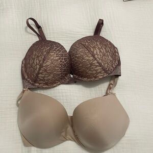 Victoria’s Secret Plunge bras 34D please message me with any questions. EUC